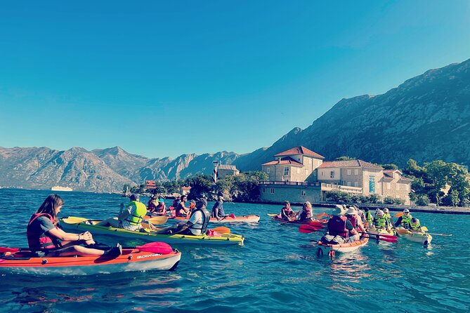 3 Hours Kayaking in Kotor Bay in Montenegro - Meeting by the Old Town: How the Start Works