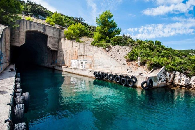 3 Hours Speed Boat tour to the Blue Cave - Captain, boat size, and why sitting near the front is a bad idea