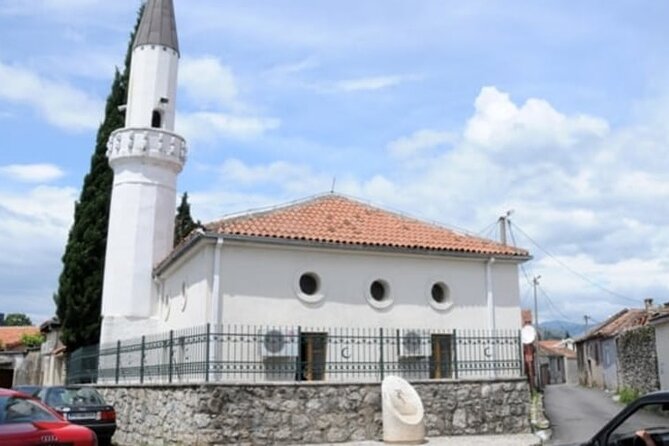 ALBANIA tour - Rozafa, Skadar lake, Niagara waterfalls, Shkodra - Shkodra City Walk: Museums, Mosques, and Time to Roam