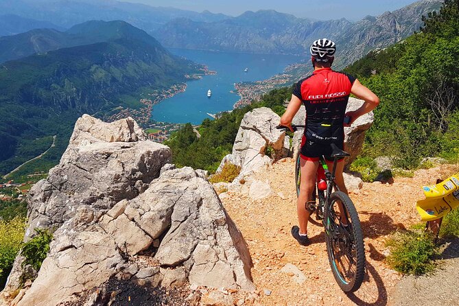 Bike tour - Panoramic downhill from Njeguši and Kotor serpentines - Who should book, and who should think twice