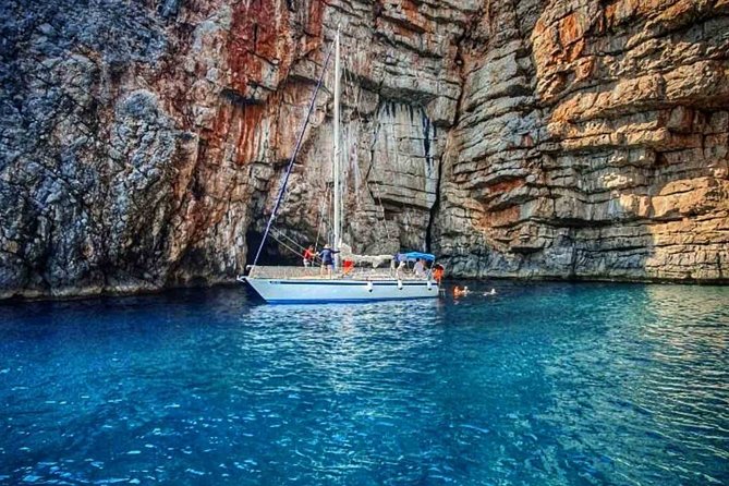 Blue Cave Kotor & Lady of the Rocks Private Tour (up to 5 people) - Boat comfort and the practical touches that matter on the water