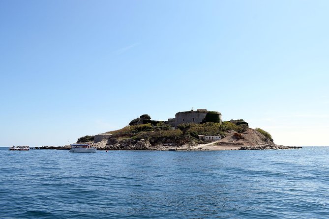 Blue Cave & Lady of the Rocks 3 hrs private tour (up to 5 pax) - Luštica’s former submarine tunnel: a short stop with big military context