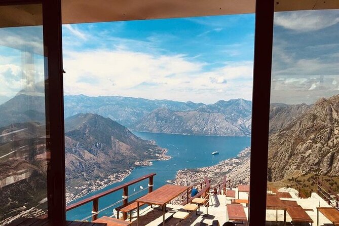 Cable car + Electric MTB from Njegos Mausoleum to Kotor bay - Horizont Bar: the photo stop that turns the ride into a view story