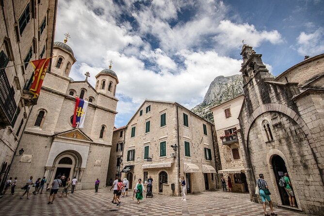 Cable Car Lovcen & Kotor Old Town / W Local Licensed Guide - Timing, crowds, and practical tips for the station area