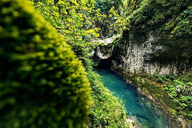 Durmitor - Black Lake & Tara River Canyon - North Montenegro tour - Žabljak pause: where the road turns into mountain country