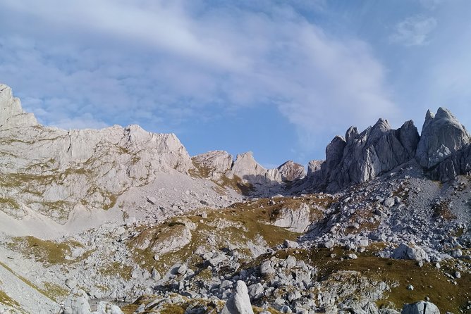 Durmitor – Bobotov kuk (2.523m) Hiking Tour - Views at the summit: 360 degrees and photo-friendly sightlines