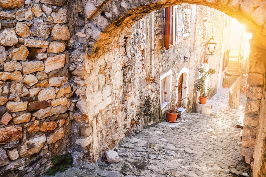 From Dubrovnik: Montenegro Day Trip - Perast: A Calm 90 Minutes Before the Main Event