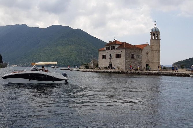 Group Perast & Lady of the Rock tour- 1h30min duration - The quick hit value of a 90-minute Kotor Bay outing