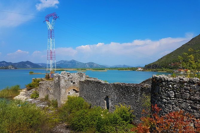 Kayak Guided Tour Skadar lake - Adventure in National park - Stop 3 at Pelinovo Plaža: drink, swim, and reset