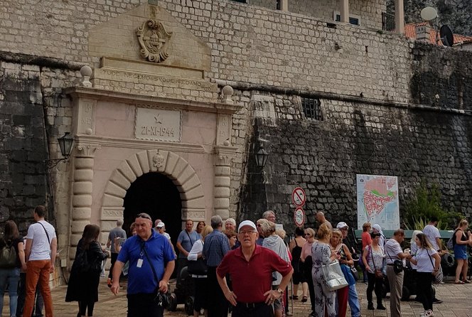 Kotor Old Town Small-Group Walking Tour - Guides you might meet: the local storytelling vibe