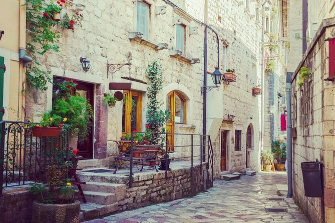 Kotor Old Town Small-Group Walking Tour - Meeting at the port, then starting at Sea Gate