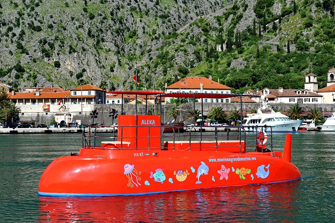 Kotor Red Semi-Submarine Tour: Underwater Cabin Family Adventure - Entering Kotor Bay the Fun Way: Two Decks, One Hour