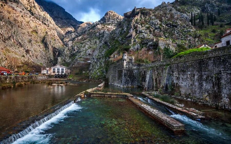 Montenegro & Bosnia 2 Countries in 1 Day Tour from Dubrovnik - Value check: what you get, and what costs extra