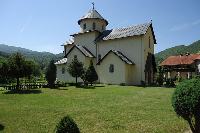 Moraca, Tara & Piva canyons with Durmitor national park - Price and value for up to 6 people