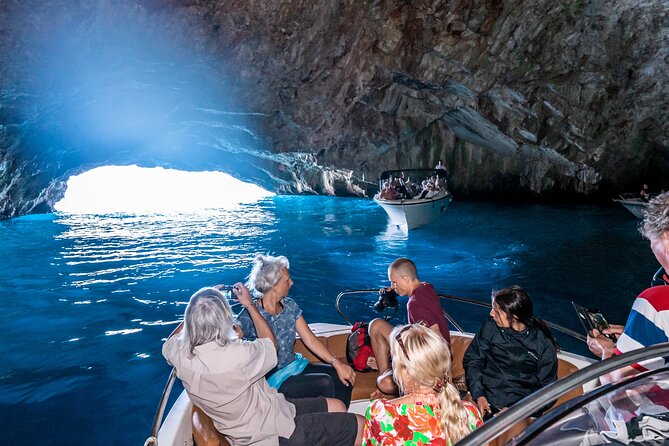 Private Blue Cave tour with a beach stop - 4h30min duration - Dobrec Beach and the Pristan submarine pens