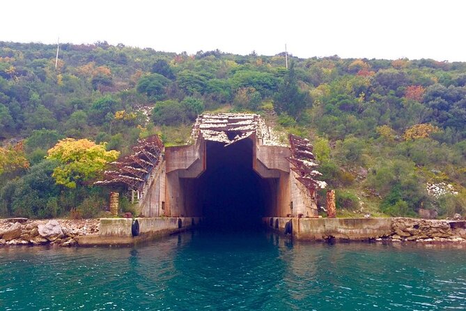 Private Speed Boat Tour to Blue Cave and Our Lady of the Rocks - 3h - Portonovi Marina and Pristan: WWII Submarine Tunnels Without the Classroom Feeling