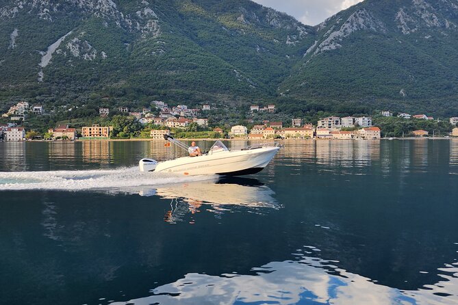 Private tour Perast and Our Lady of the Rocks 1.5h - How to use your 20 minutes on the island