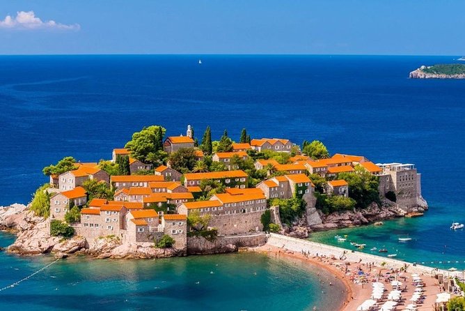 Private Transfer from Tivat airport to Budva or Becici - The 30-minute drive: timing, traffic, and what to expect en route