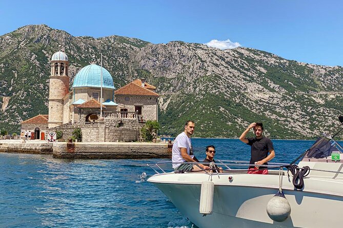 The Grand Boka Tour:Blue Cave, Lady of the Rocks & Submarine Base - Meeting point reality: where to show up and what to look for
